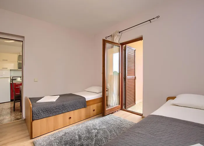 Lenny Διαμέρισμα