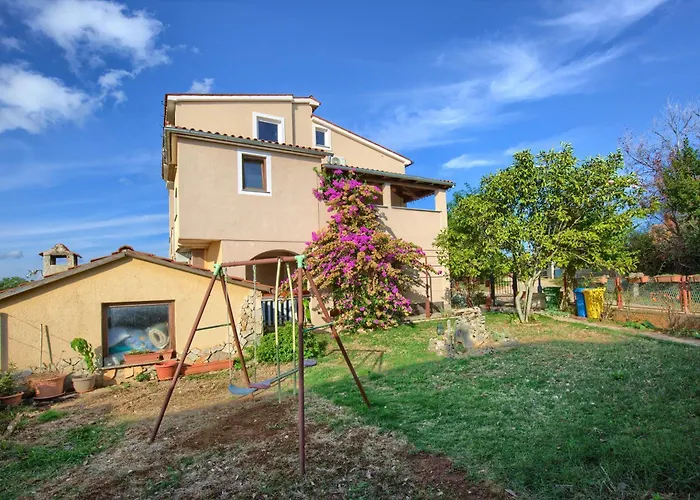 Διαμέρισμα Lenny Galižana