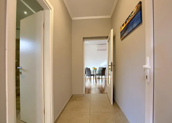 Διαμέρισμα Lenny Galižana