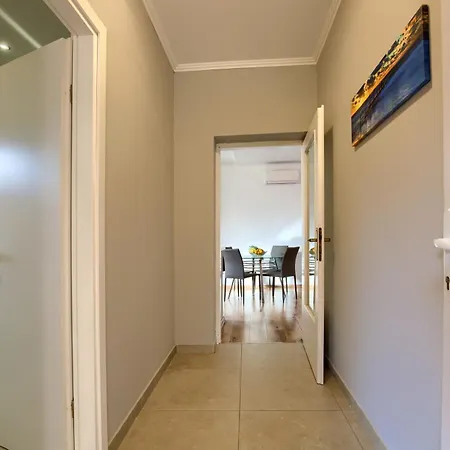 Apartament Lenny Galižana